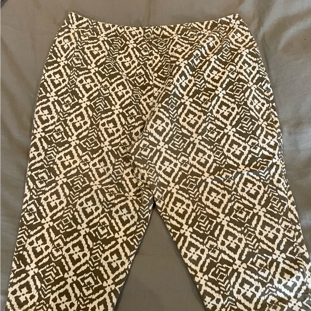 Women’s capri pants